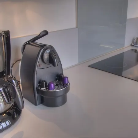 شقة Beau 2 Pieces 3 Etoiles Vue Garage Prive 150m Plages Wifi *