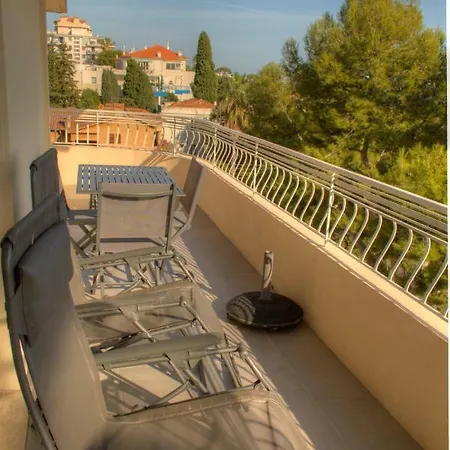Beau 2 Pieces 3 Etoiles Vue Garage Prive 150m Plages Wifi كان
